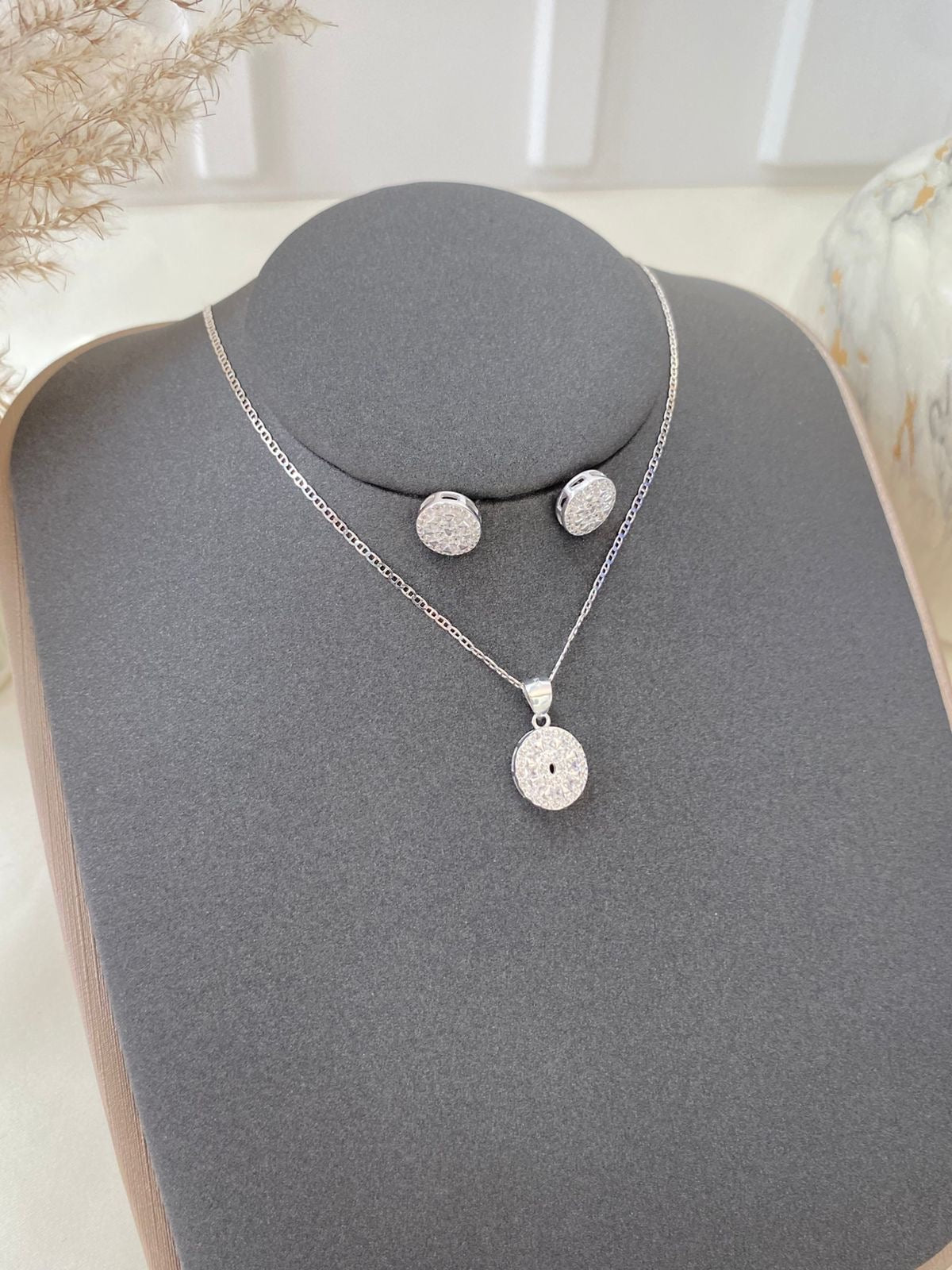 Set de Cadena y Aretes en Plata 925